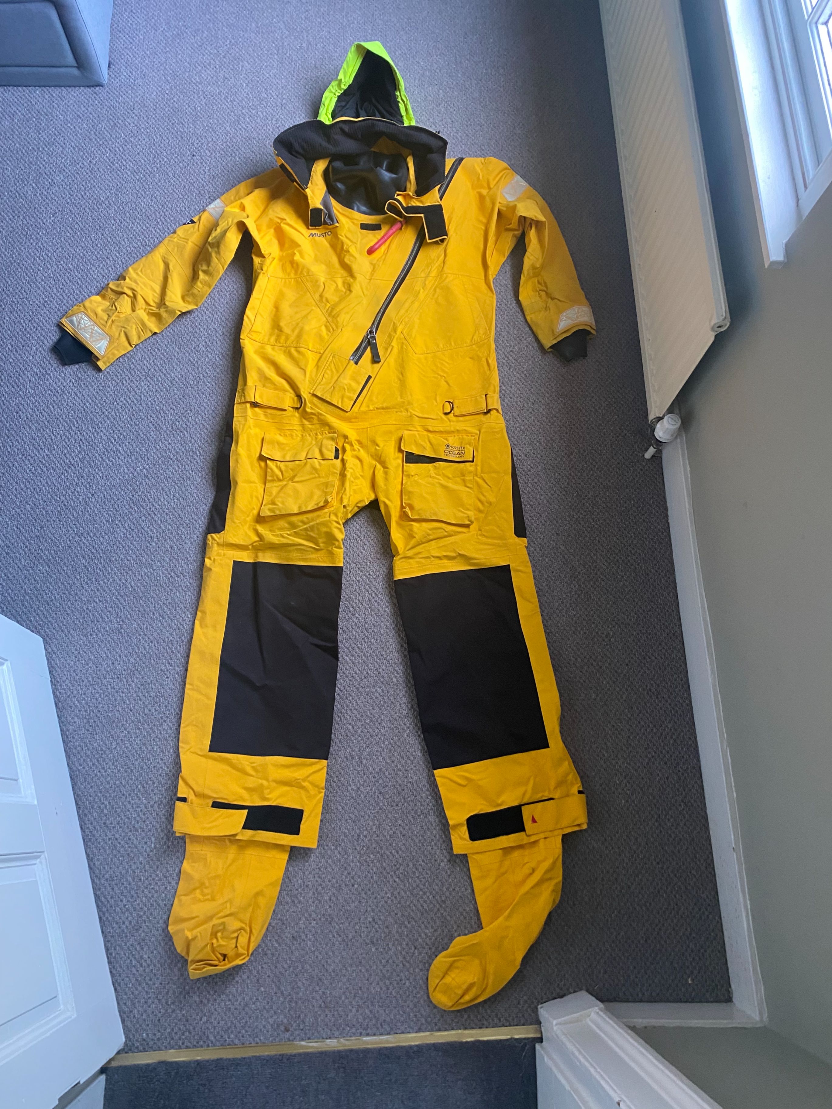 Musto HPX Gore-tex dry suit (XL)