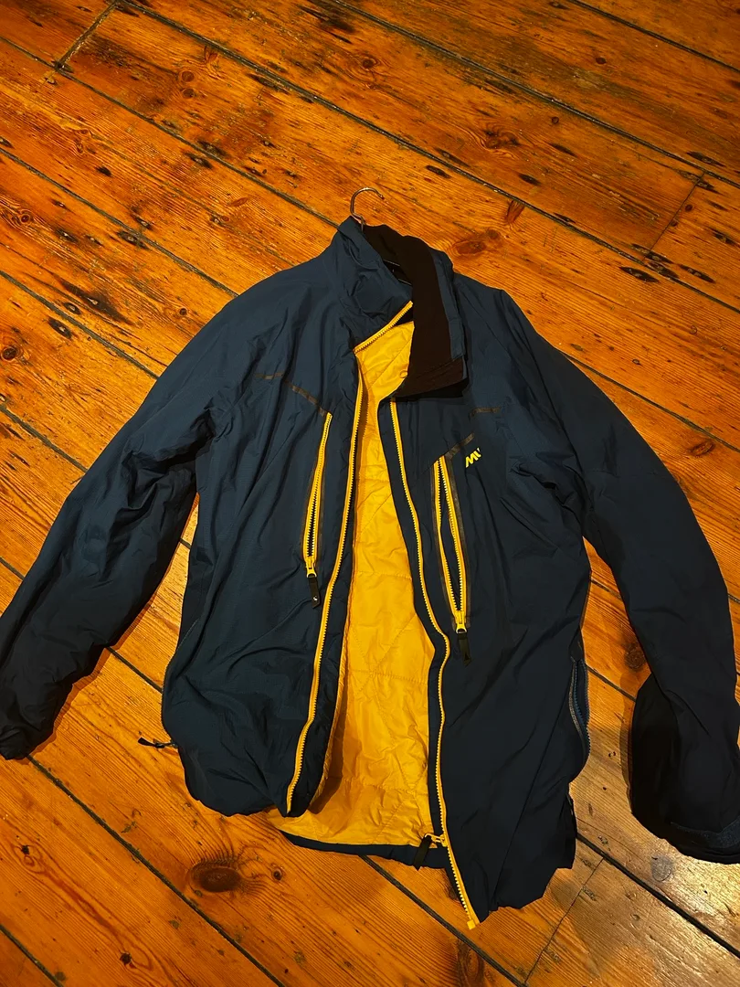 FOR SALE: Musto Mid-Layer Jacket – Because Freezing Is Not a Personality Trait